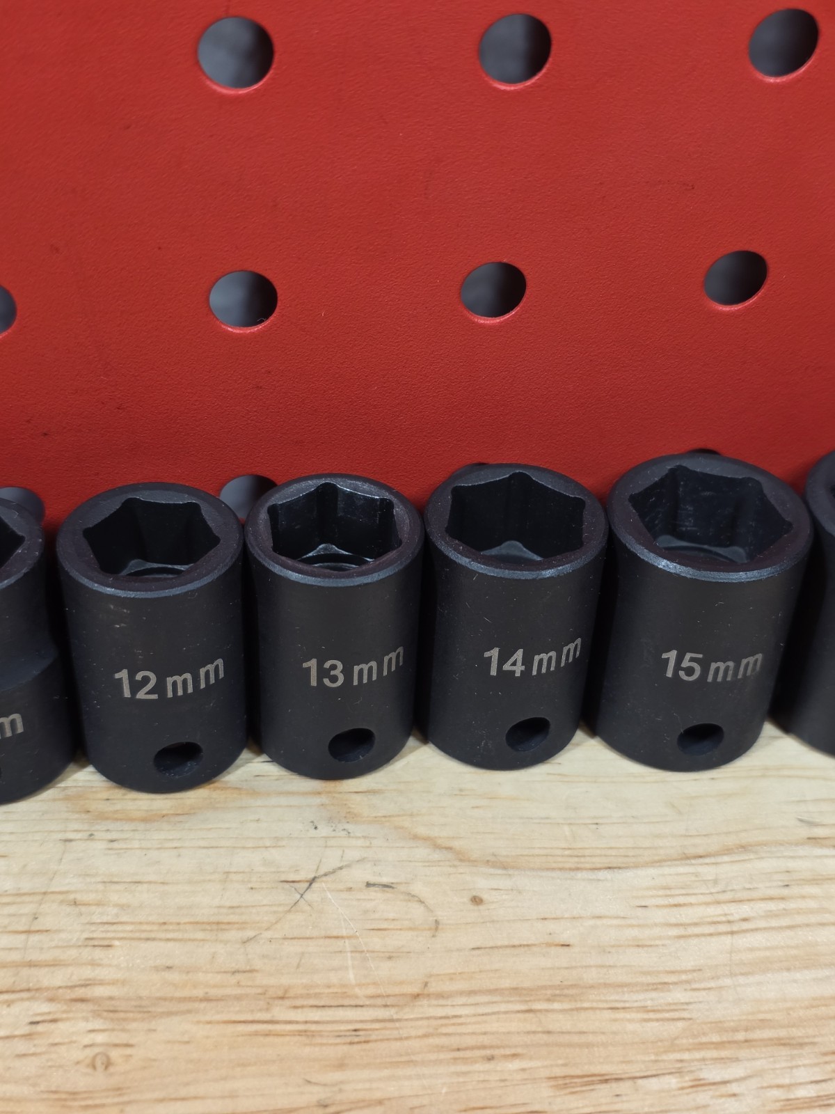 Cornwell Tools 7-19mm 13-Piece 3/8″ Drive 6-Point Metric Shallow Impact Set NICE