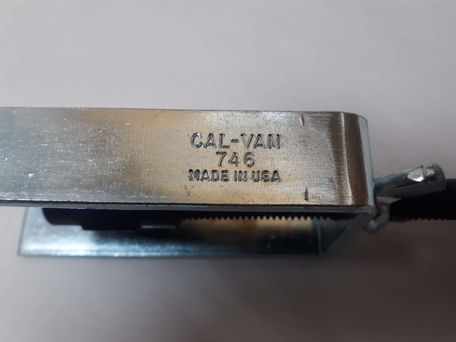 Cal-Van USA 746 Steering Wheel Lock Plate Remover Puller 9/16 x 18 14 x 1.5mm