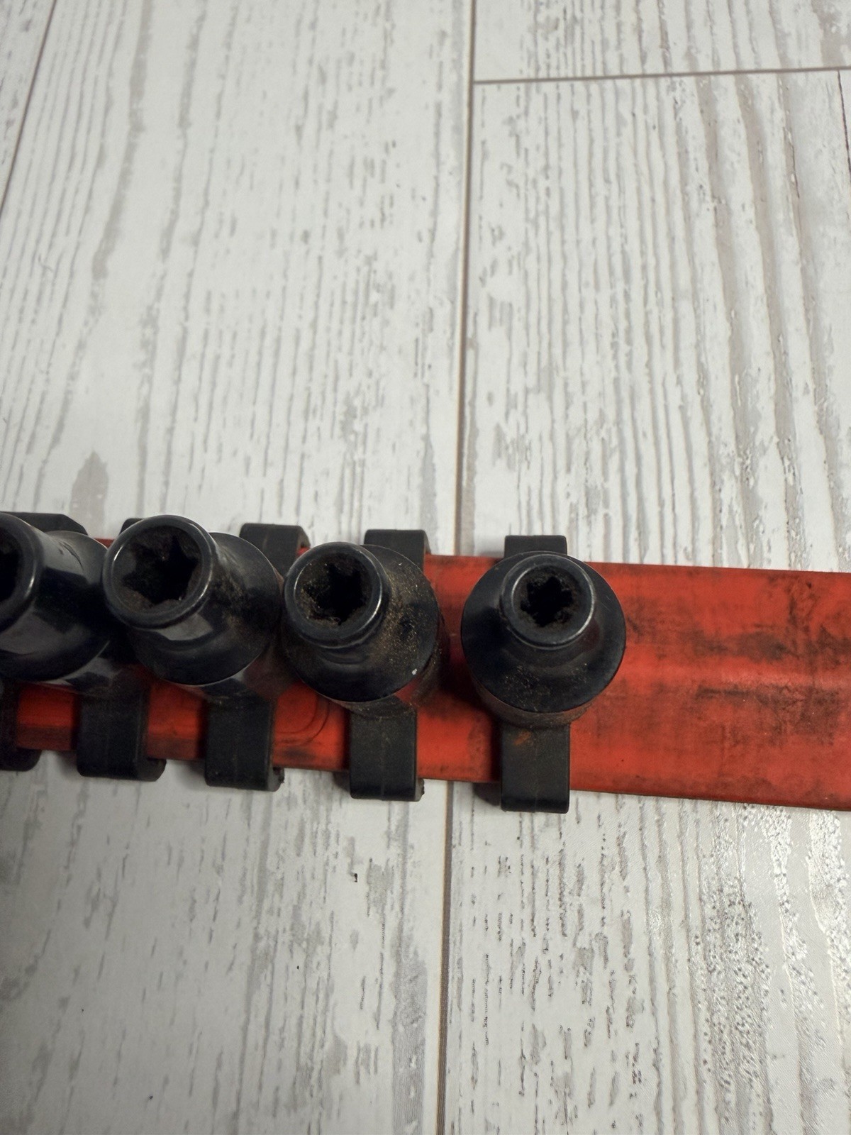 Matco Tools USA 1/4″ & 3/8″ Drive 9pc Inverted Torx Socket Set w/ Matco rail