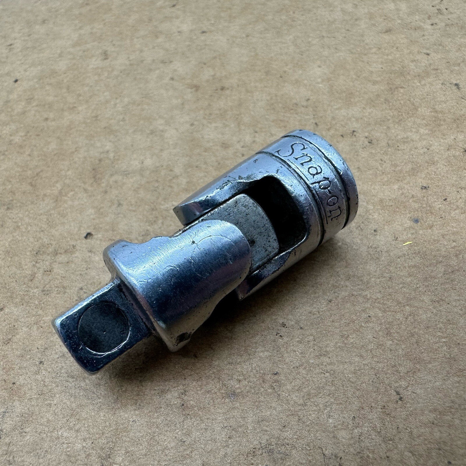 Snap-on Tools FU8A, 3/8” Drive Universal Swivel Socket Adapter Joint USA
