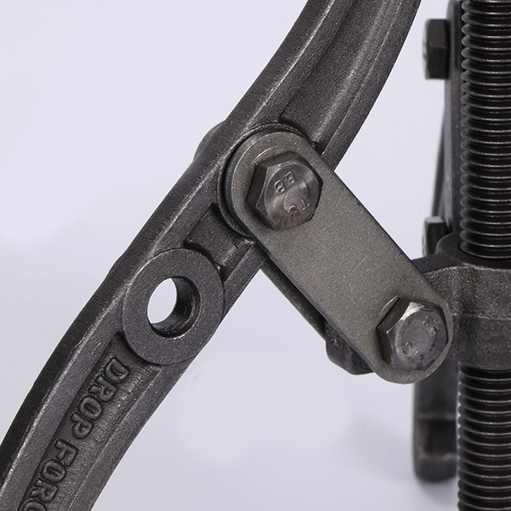 Three Jaw Puller Designed to Minimize Risk of Damage During Component Removal