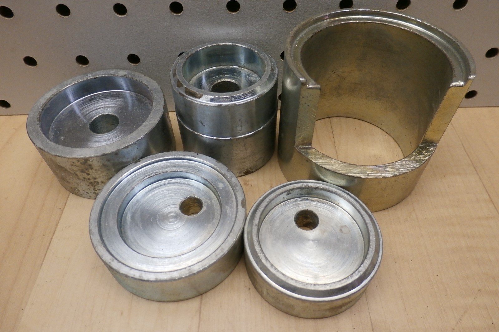KM833, J42112 Rear Dampner Bushing Remover Installer, Kent Moore, Free US Ship `