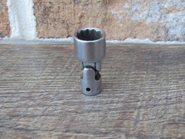 SNAP ON 7/16″ TMU141 1/4″ DRIVE 12 POINT SAE UNIVERSAL SWIVEL SOCKET UNDERLINE
