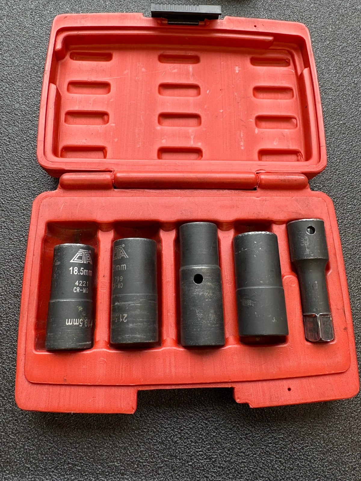 CTA Tools 1463 – 5 PC METRIC Flip Socket Set
