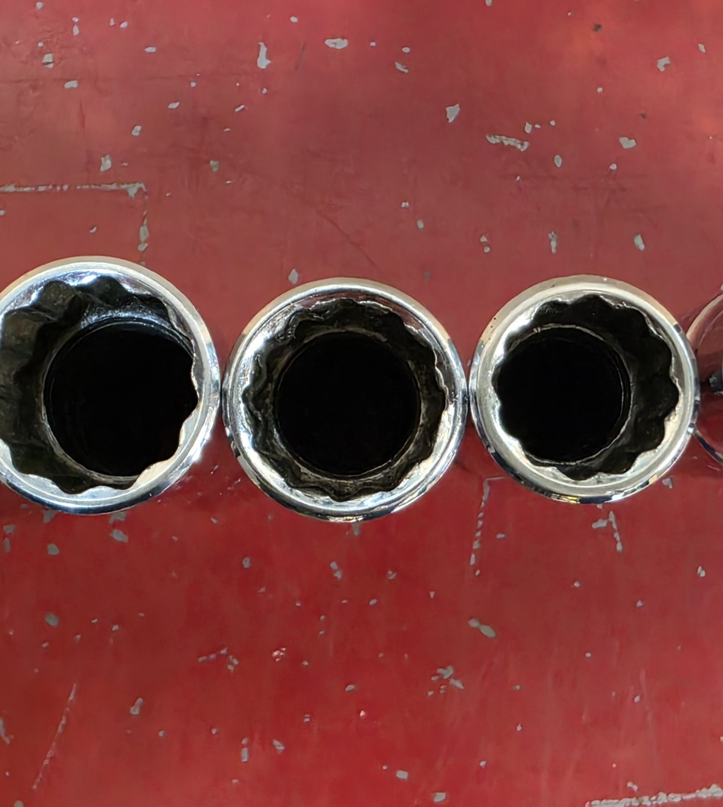 Mac Tools SAE 1/2″ Drive 12pc Deep Socket Set 12pt 7/16″ – 1-1/8″ SVD122TR USA