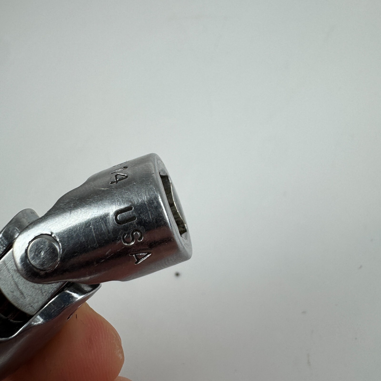 Snap On Tools FVU14 7/16″ SAE Shallow Universal Socket 3/8″ Drive 12 Point USA