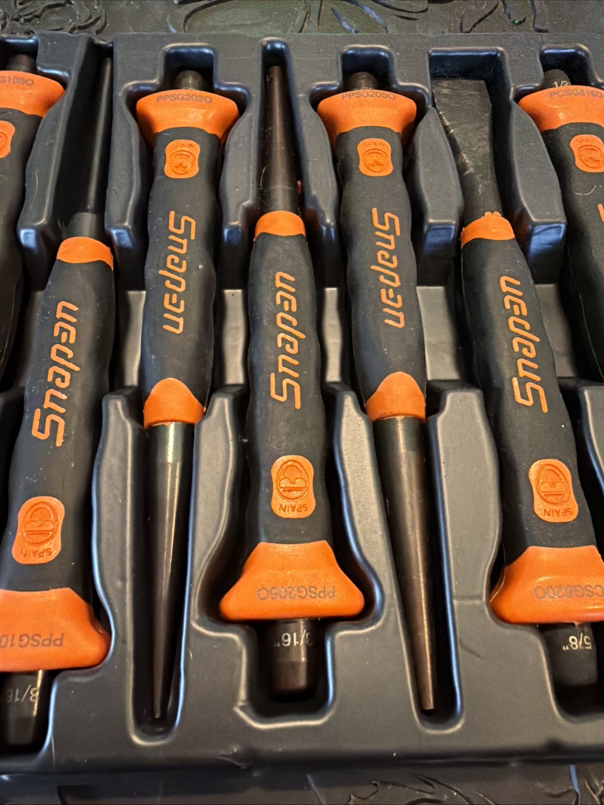 SNAP ON PUNCH & CHISEL SET SOFT GRIP PPCSG710 ORANGE LIGHTLY USED CONDITION