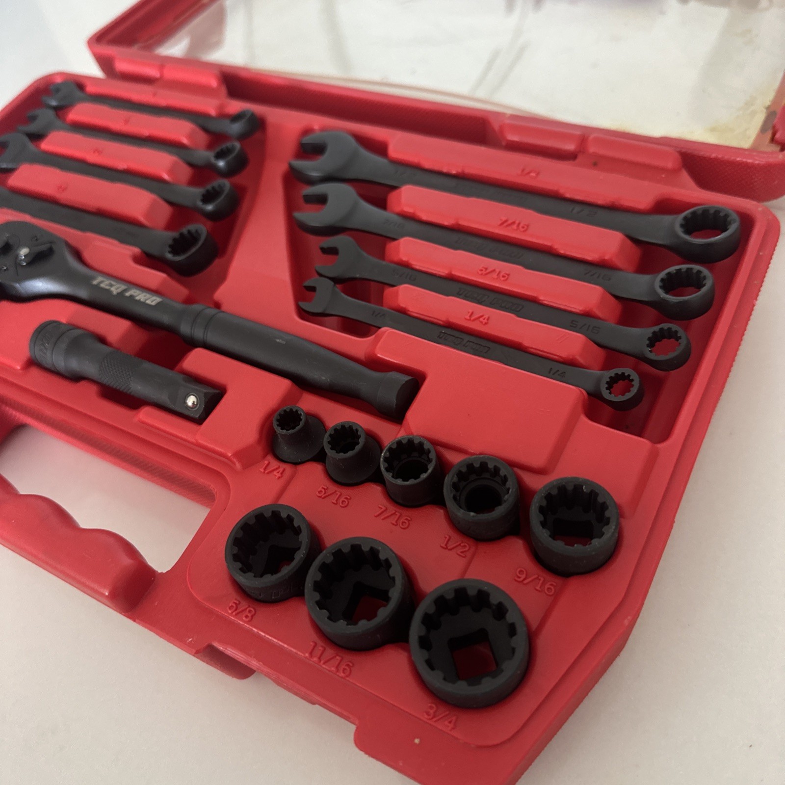TEQ Correct Pro By GearWrench 26Pc 3/8” Drive Socket & Wrench Set MM SAE 40426A