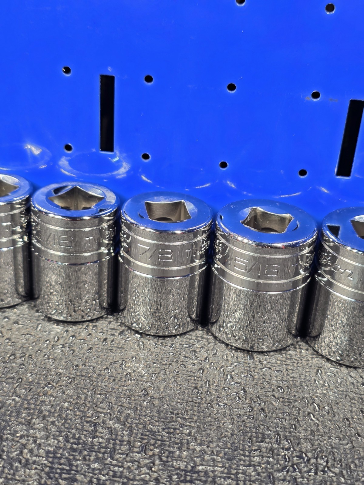 Snap-on 3/8″-1-1/8″ 13-Piece NICE 1/2″ Drive 6-Point Chrome Shallow Socket Set