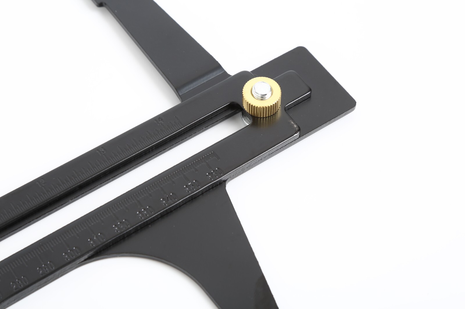 Brake Resetting Gauge With Knurled Knob for Accurate Measurement