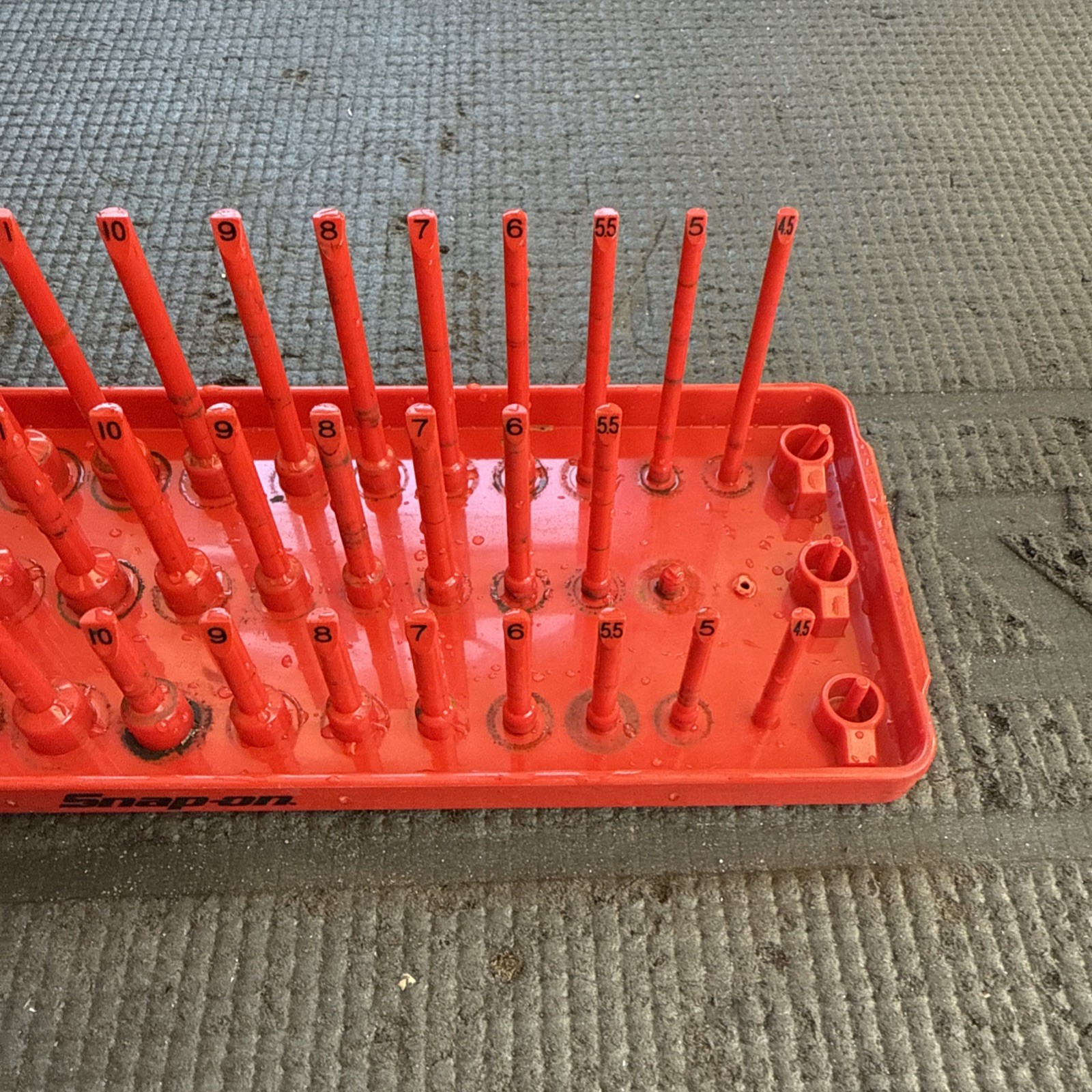 Snap On ka143metrd 1/4″ metric post 3 row socket tray red Broken Piece
