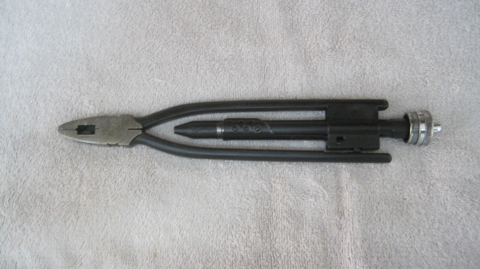 USATCO SAFETY WIRE PLIERS # 04-134SR VERY NICE