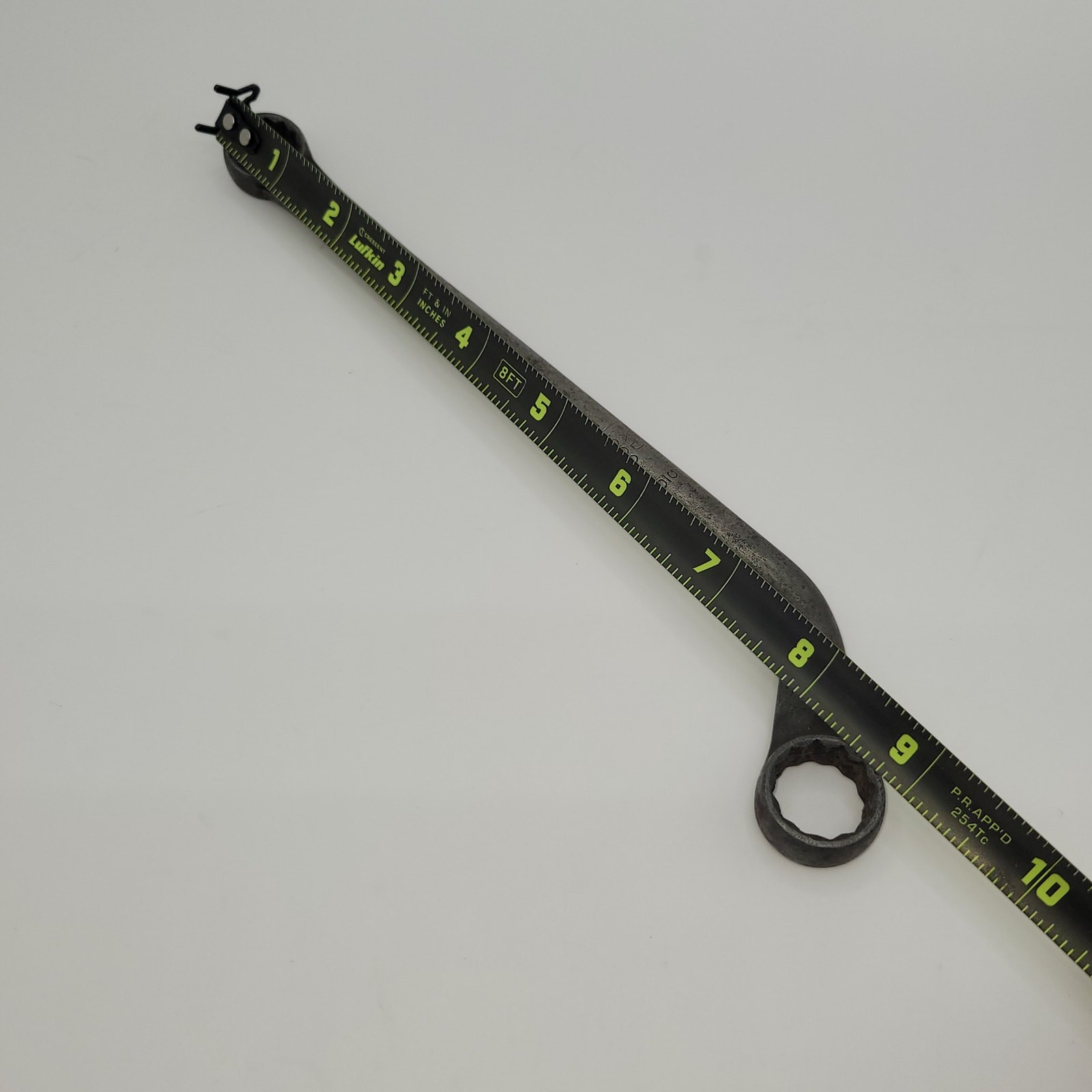 Blue Point XD 1820 Boxocket 9/16” X 5/8” 12 Point 5/8 side has curve 9 in USA