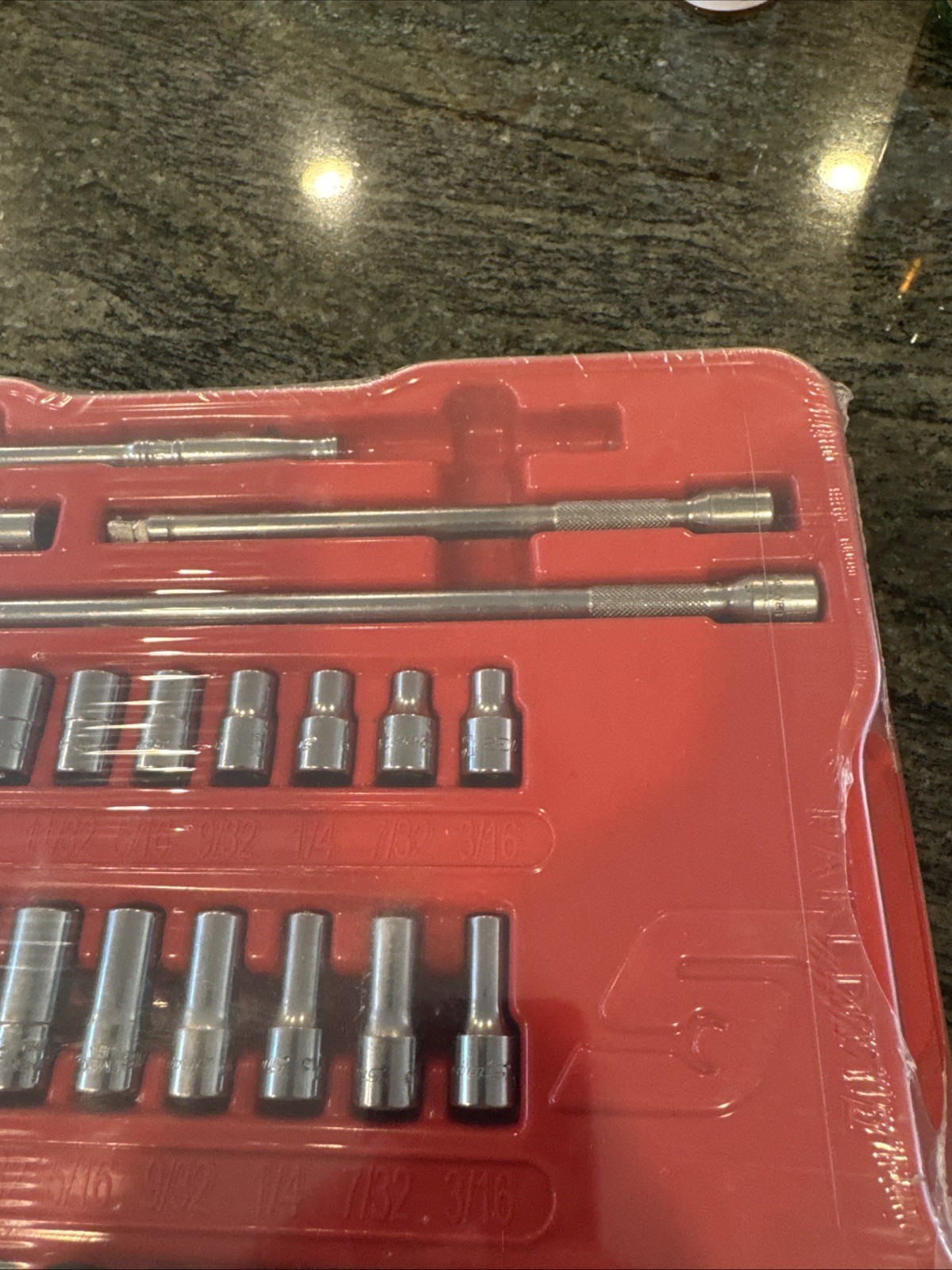 Snap On 136tm 36pc sae General service set shallow, semi deep and deep sockets