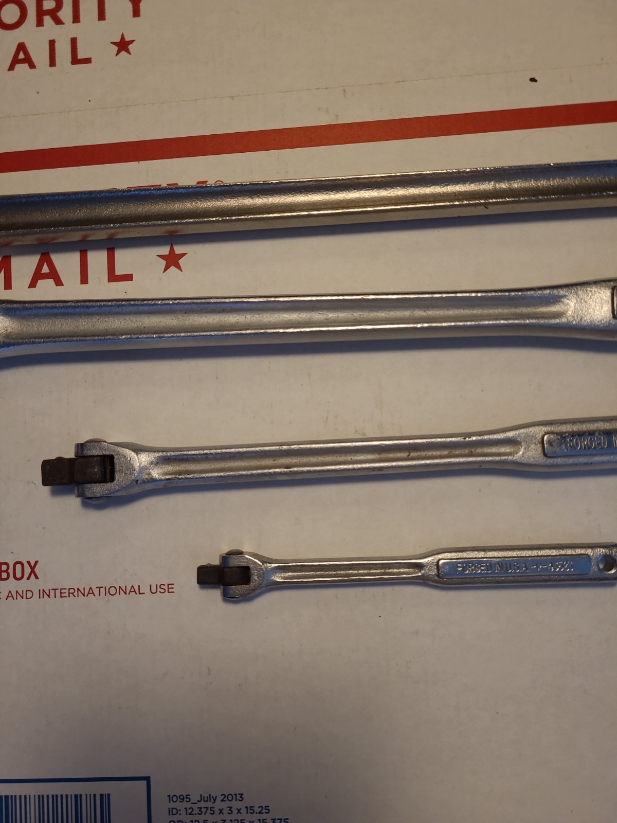 Craftsman USA 4-Piece Breaker Bar Set 1/4 + 3/8 + 1/2″ + 1/2″ long