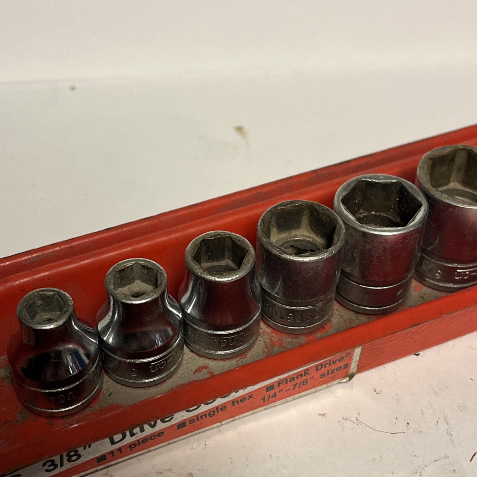 Snap-on FS081-FS281 1/4″-7/8″ 3/8″ Dr. 6 Pt 11 Piece SAE Shallow Socket Set Tray