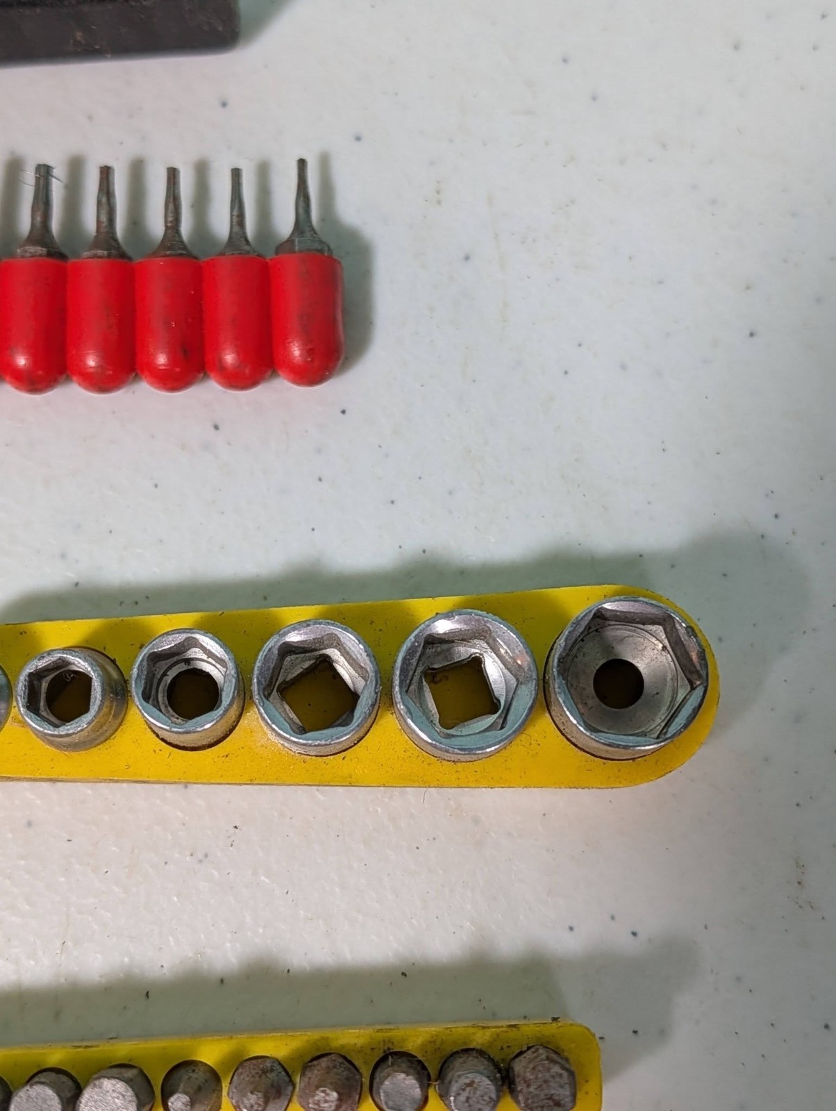 1/4″ Drive 6 Point Socket Set Metric & Standard & Other Misc Bits