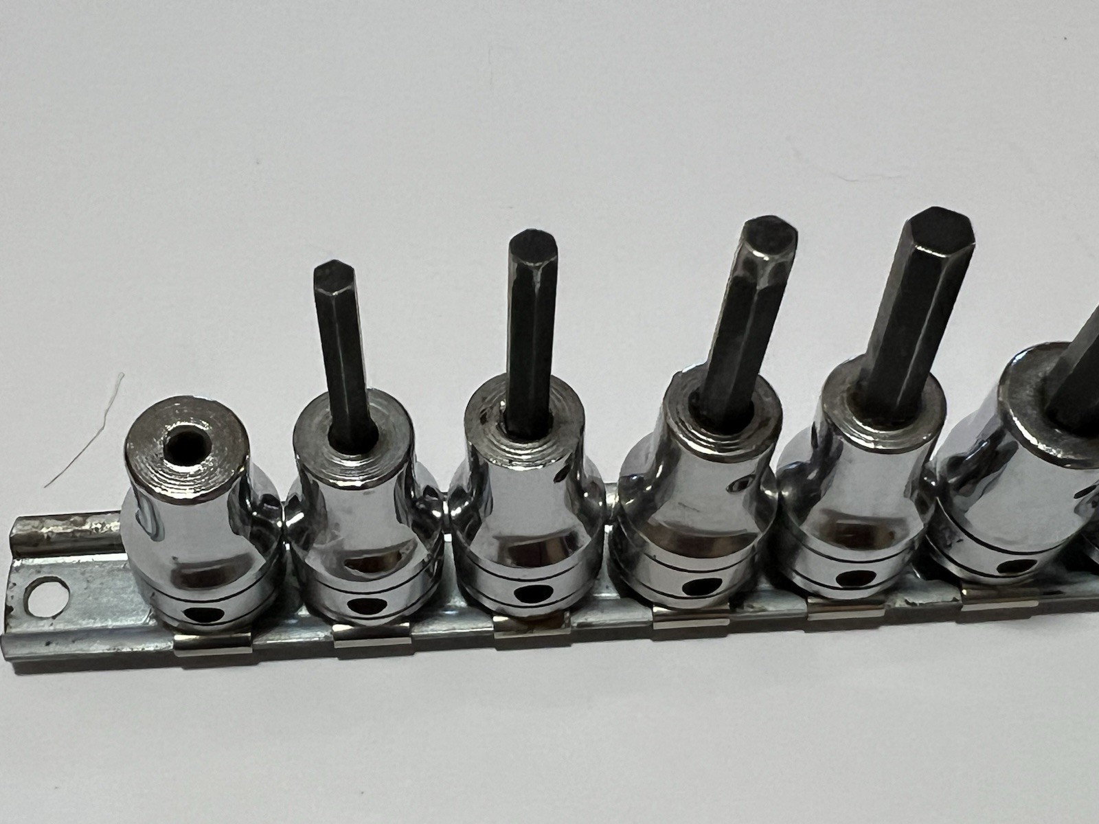 Snap On 208FAY SAE 3/8 Drive Hex Bit Socket Driver Set 8 pc 1/8 – 3/8 USA