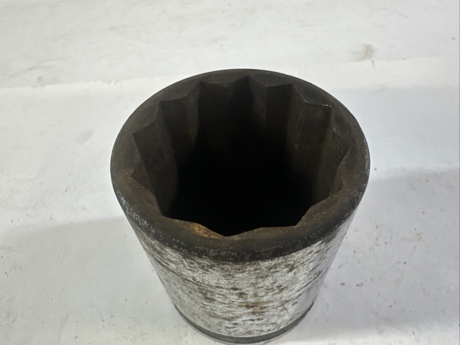 Vintage New Britain 1-1/2″ AF 3/4″ Dr Socket Heavy Duty 12pt Hub Nut Sct