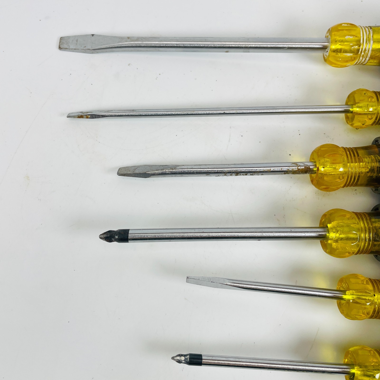 6 Stanley Contractor Grade Screwdrivers Cush Grip USA 66-010 65-901 66-096 Set