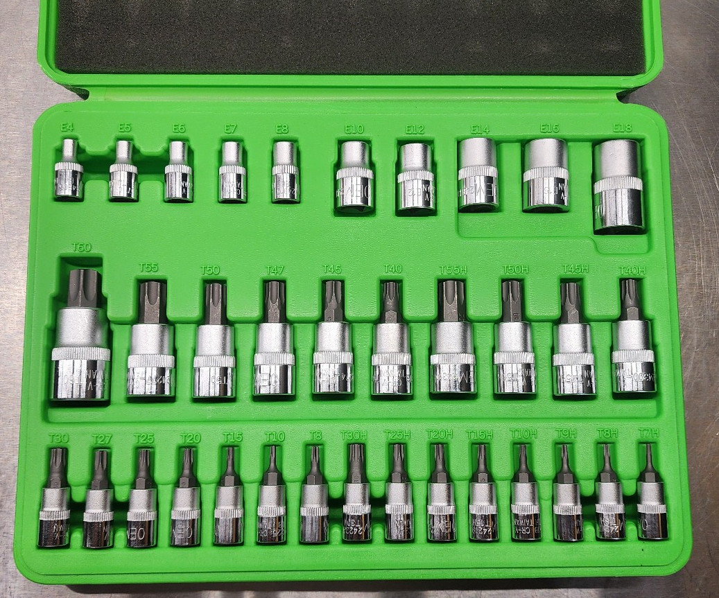 OEMTOOLS 25951 35 Piece 1/4″, 3/8″ and 1/2″ Drive Star / Torx Bit Set