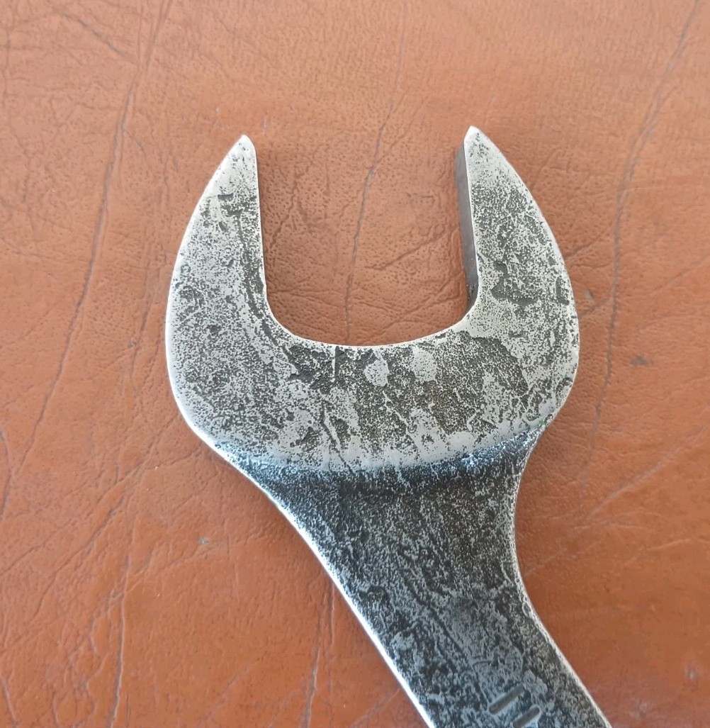 Snap-On 1-1/4″ GVS40B 4-Way Angle Head Open-End Industrial Finish Wrench USA