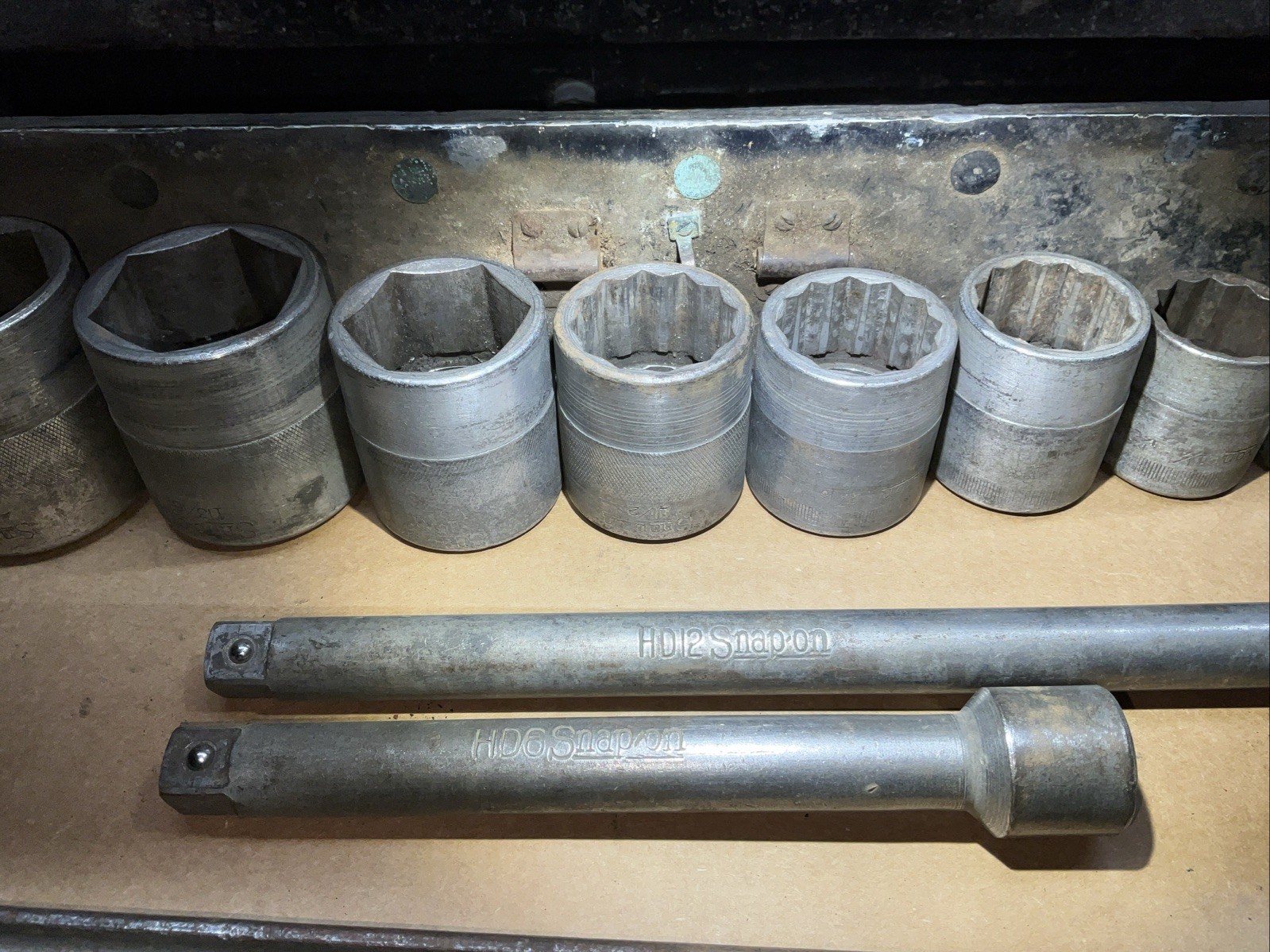 Snap On Tools USA 5/8” Drive Push Thru Ratchet 18” Hd Sockets Extensions & 7/8”