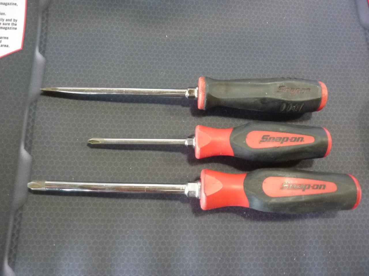 3 LARGE SNAP-ON SCREWDRIVERS RED/BLACK HANDLES – FREE SHIPPING