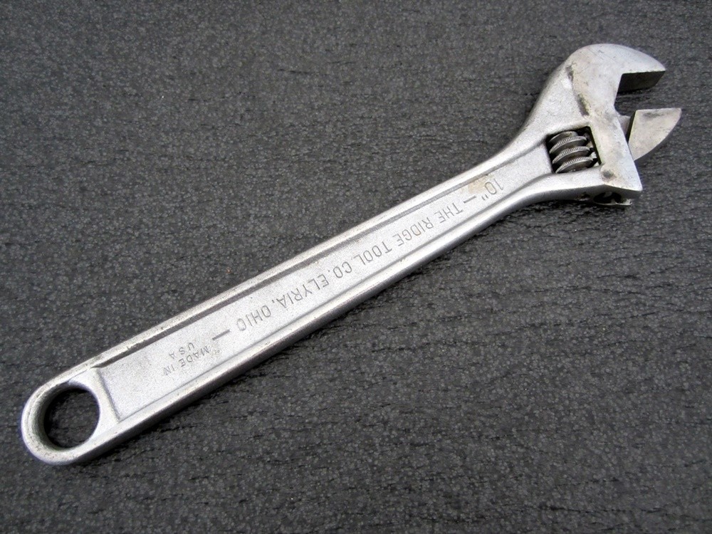 Vintage Ridgid 10″ Adjustable Wrench No. 710 Made in USA