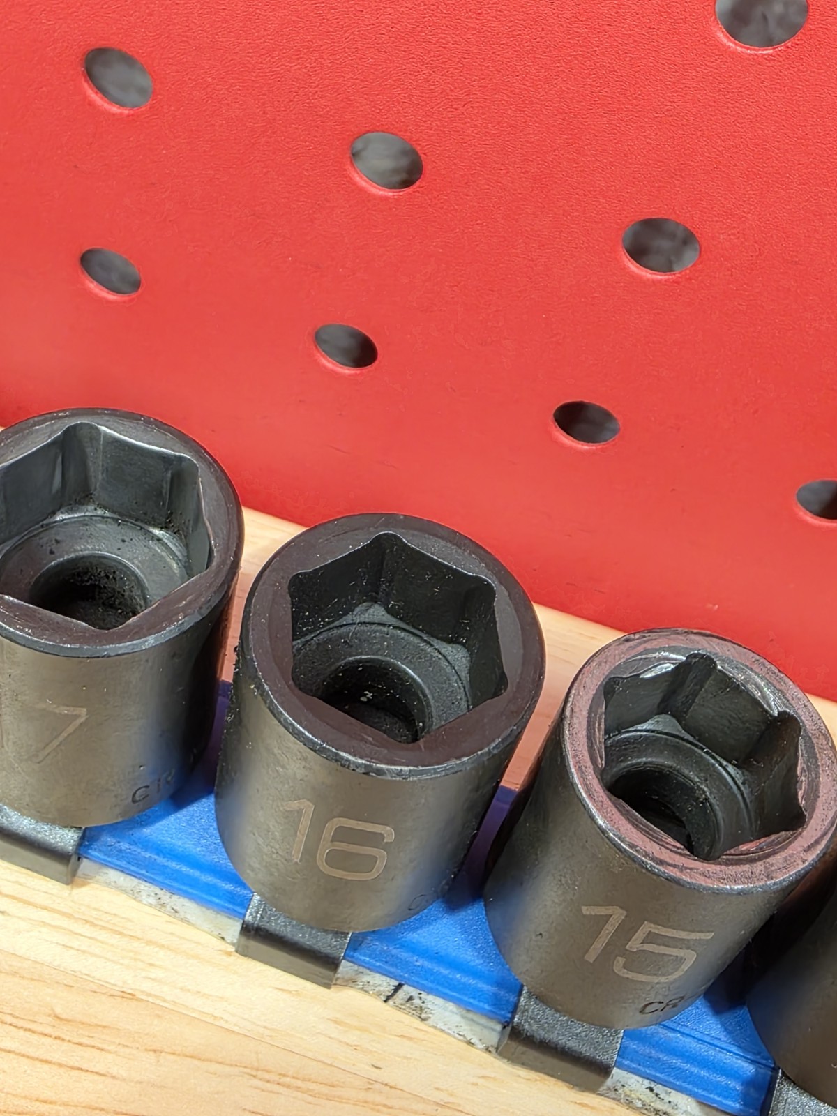 Matco Tools Adv SBPM136V 7-19mm 3/8″ Drive Shallow 6-Point Impact Socket Set