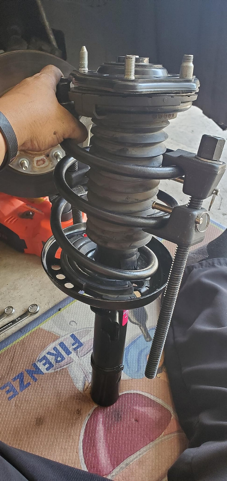 Macpherson Strut Coil Spring Compressor Tool Kit Shock Absorber Car Truck Garage