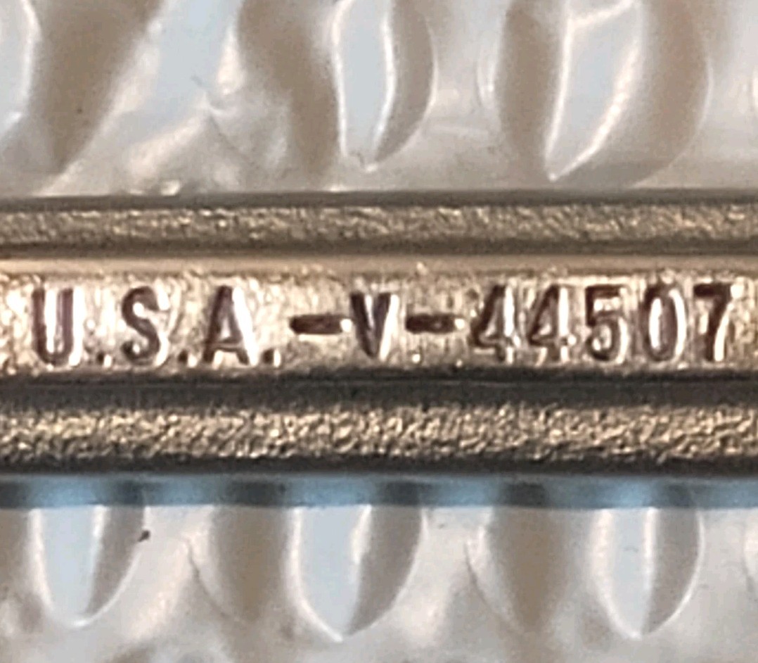 CRAFTSMAN TOOLS USA V44507, 13MM x 15MM DBL. OPEN – END WRENCH, 7″ LONG.