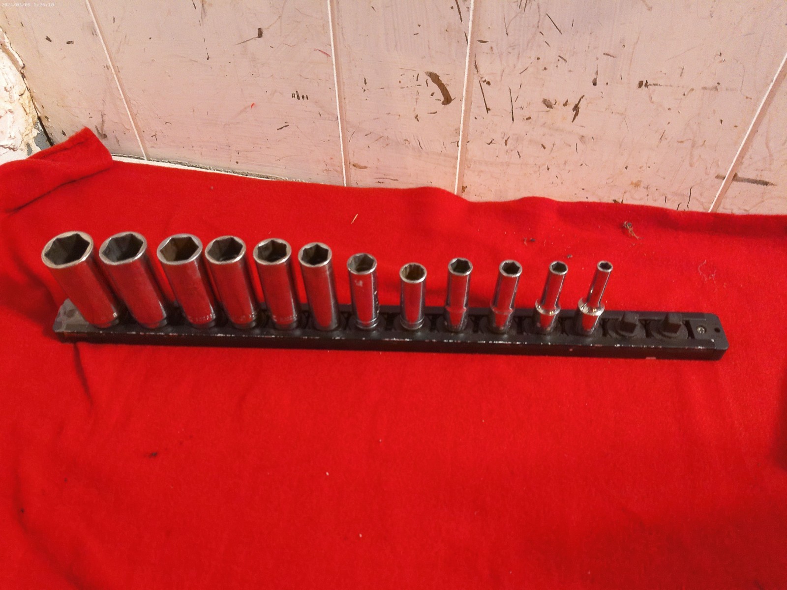 Matco Tools USA 12pc SAE 1/4″ to 15 Deep Chrome Socket Set – 3/8″ Drive, 6 Point