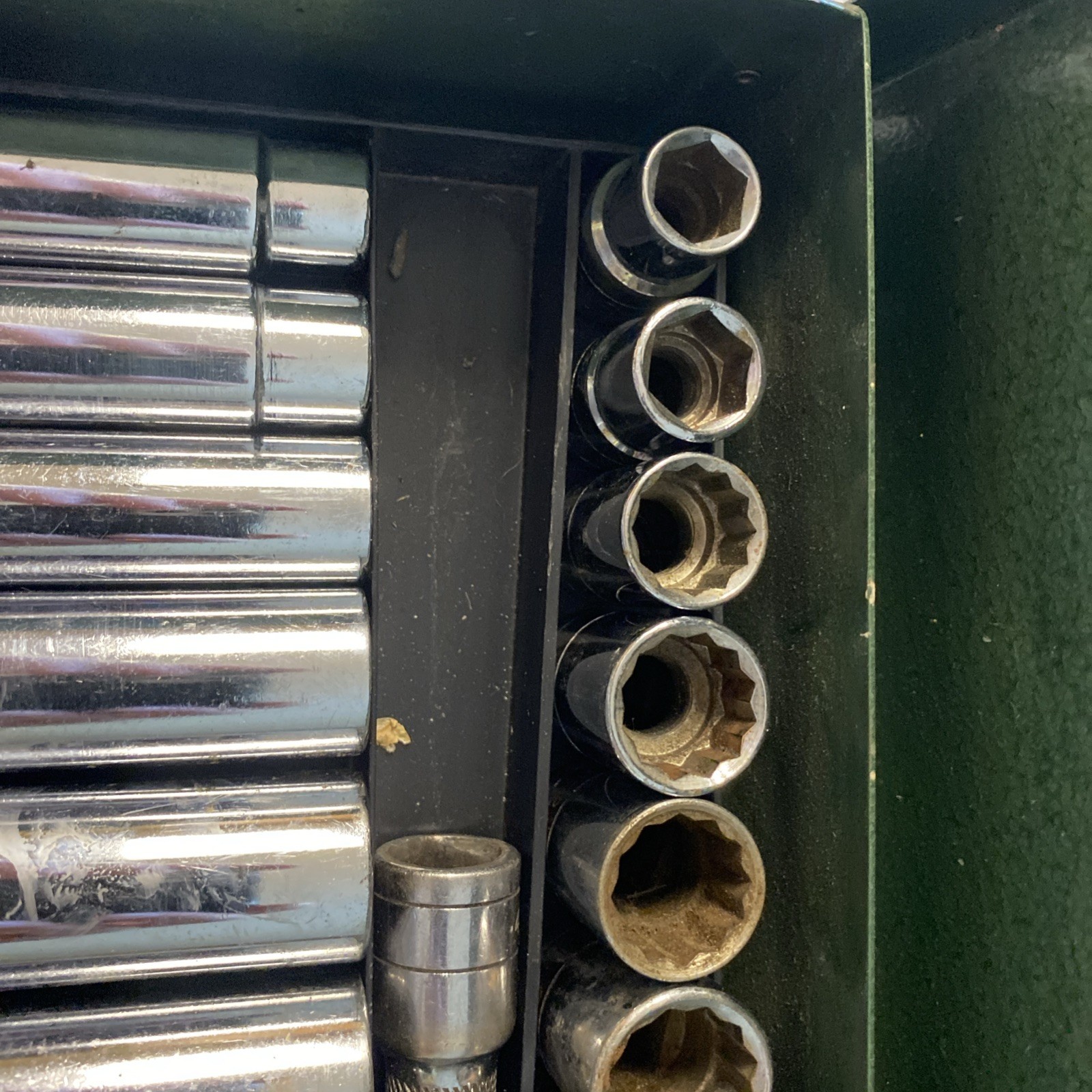 SK Tools 26pc. SAE 1/2″ Drive Deep & Shallow Socket Set w/ Ratchet & Extras