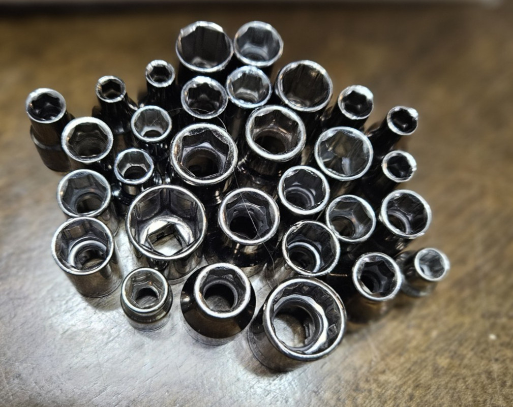 Craftsman 12, 8, 6 Point Deep And Shallow Socket Lot Set USED (84)