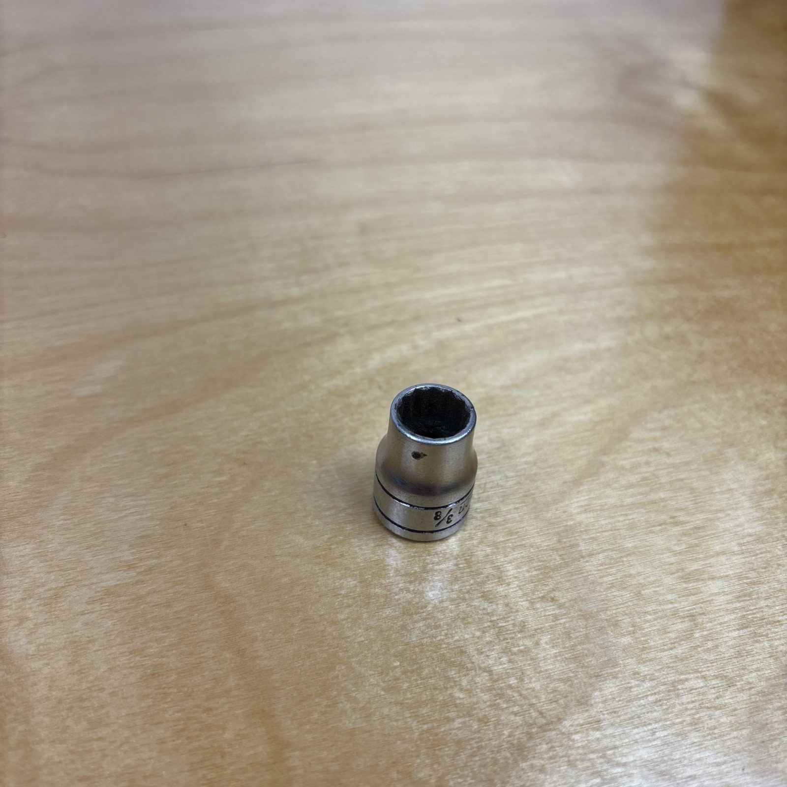 Snap-on 3/8″ Drive 3/8″ SAE Shallow 12 Point Socket F121
