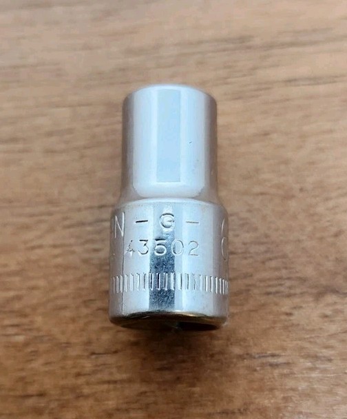 Craftsman USA 6mm Socket 6 Point 1/4″ G 43502 (Bottom Knurl)