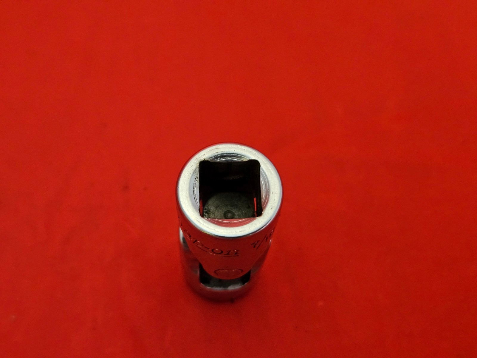 Snap-on FVU14 3/8″ Drive 7/16″ 12 Point Shallow Universal Swivel Socket USA D4