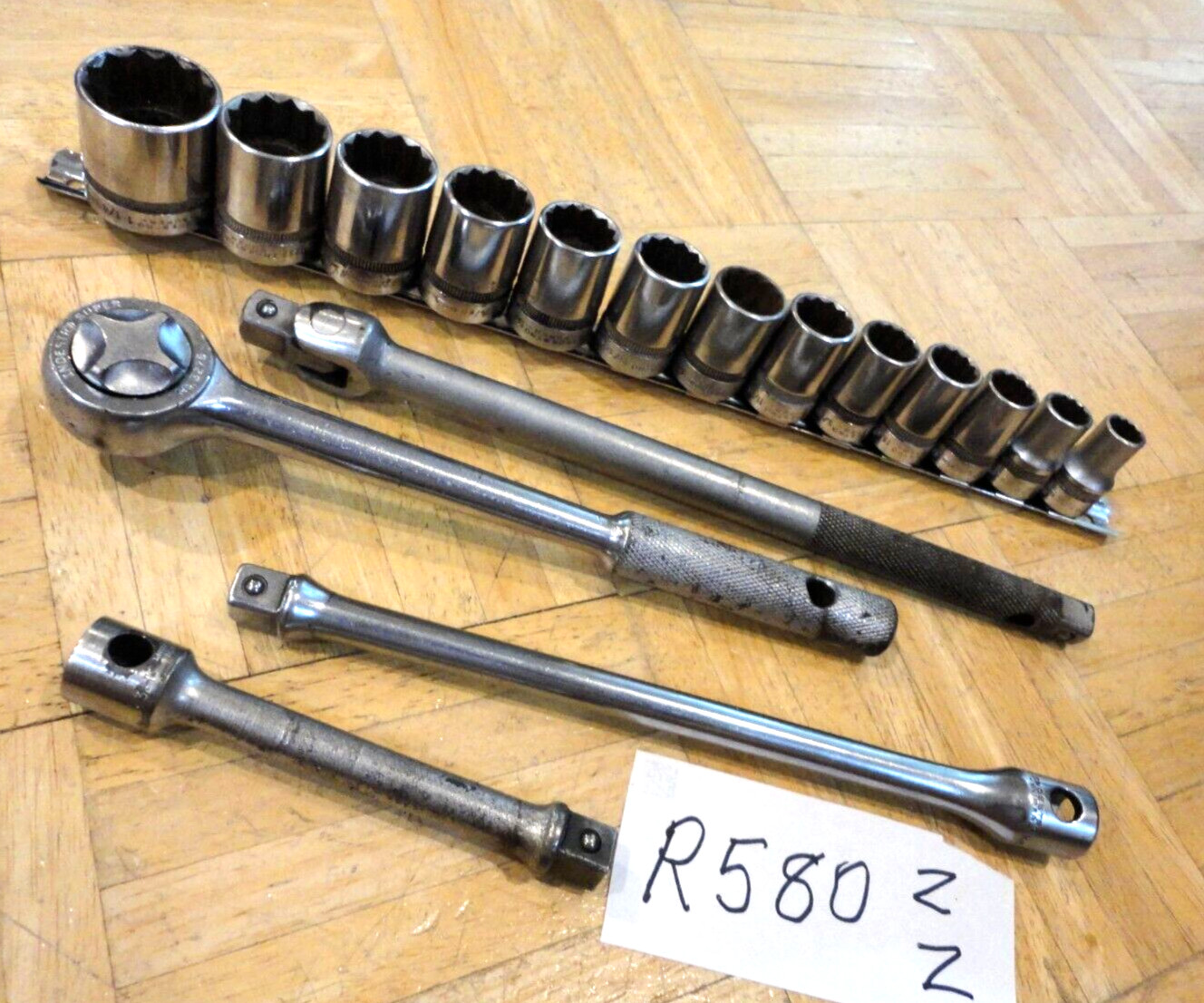 INDESTRO SUPER TOOLS 17 PIECE 1/2 DRIVE SAE. GENERAL SERVICE SET