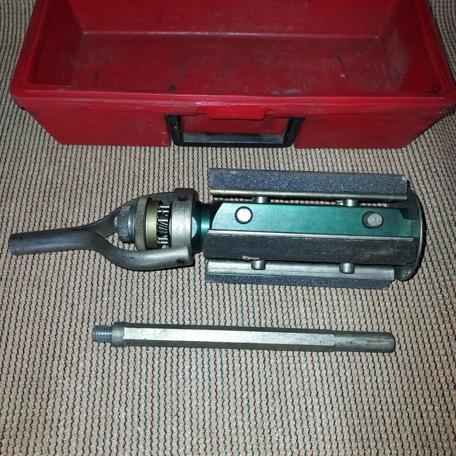Blue Point Cylinder Hone Set with Extra Stones