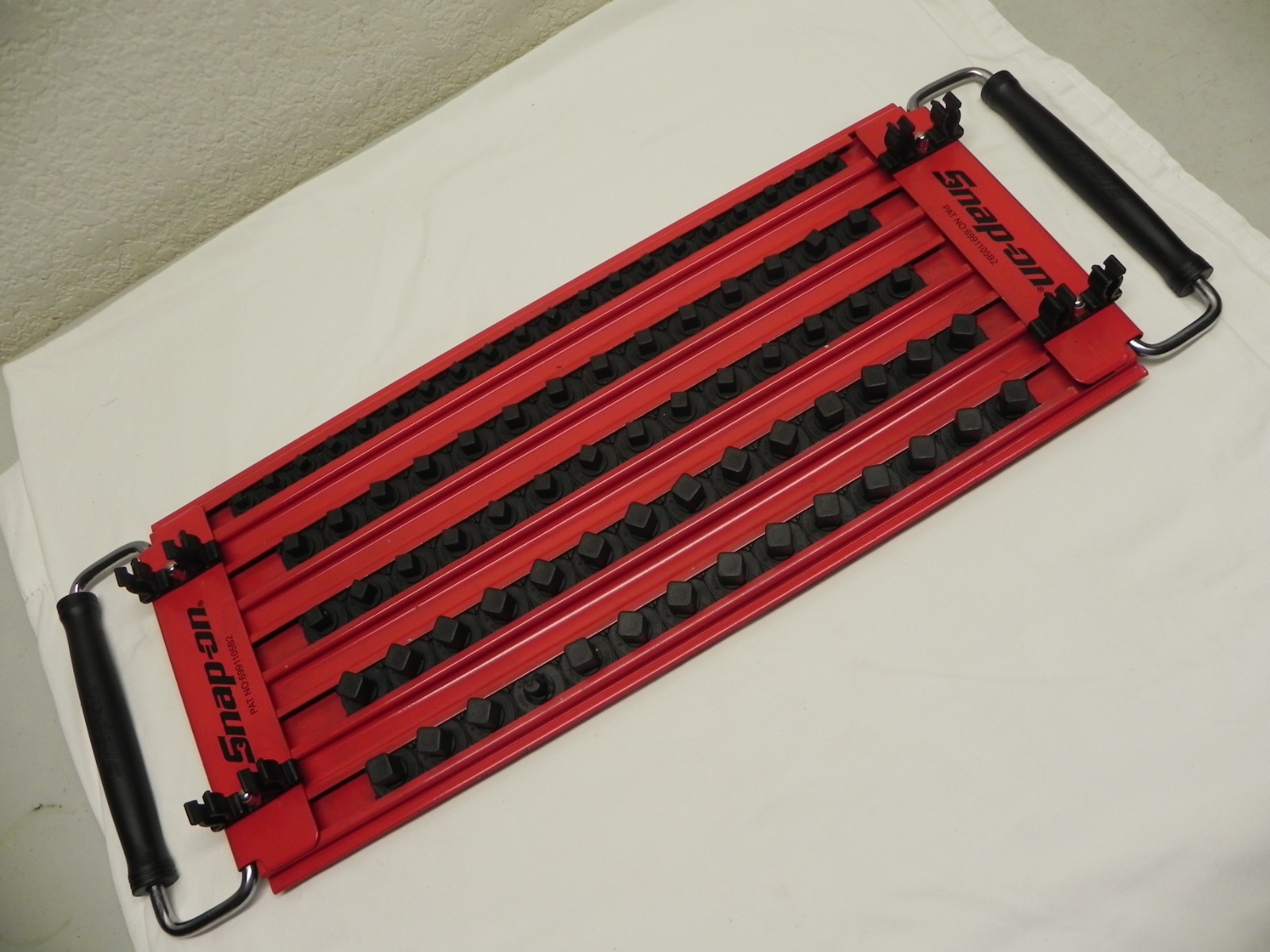 Snap-on KASKT5RD Locking Socket Holder Socket Tray Red/Black 76 Lock Posts