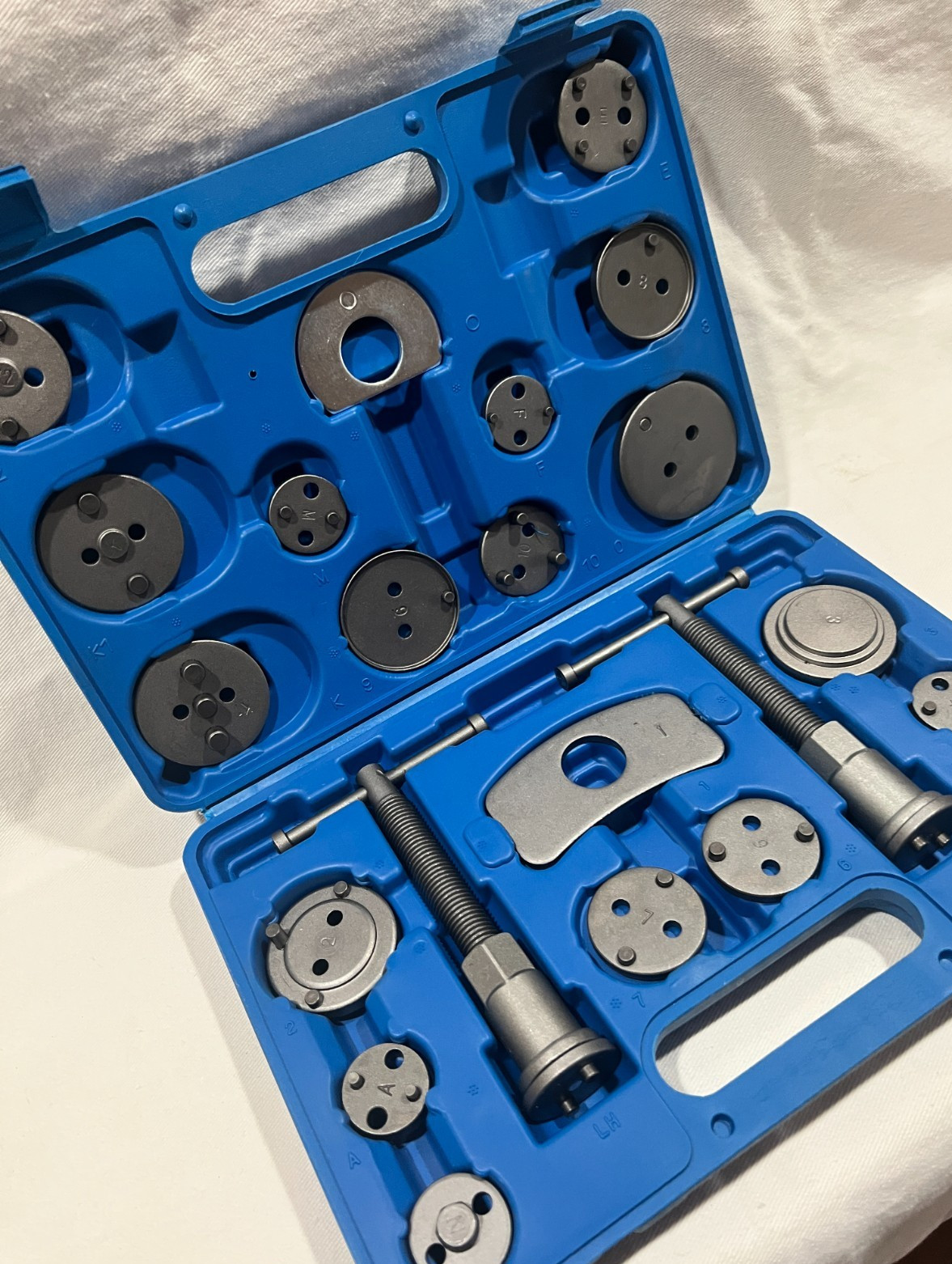 22 Pices Universal Car Disc Brake Caliper Piston Rewind Pneumatic & Manual OMT