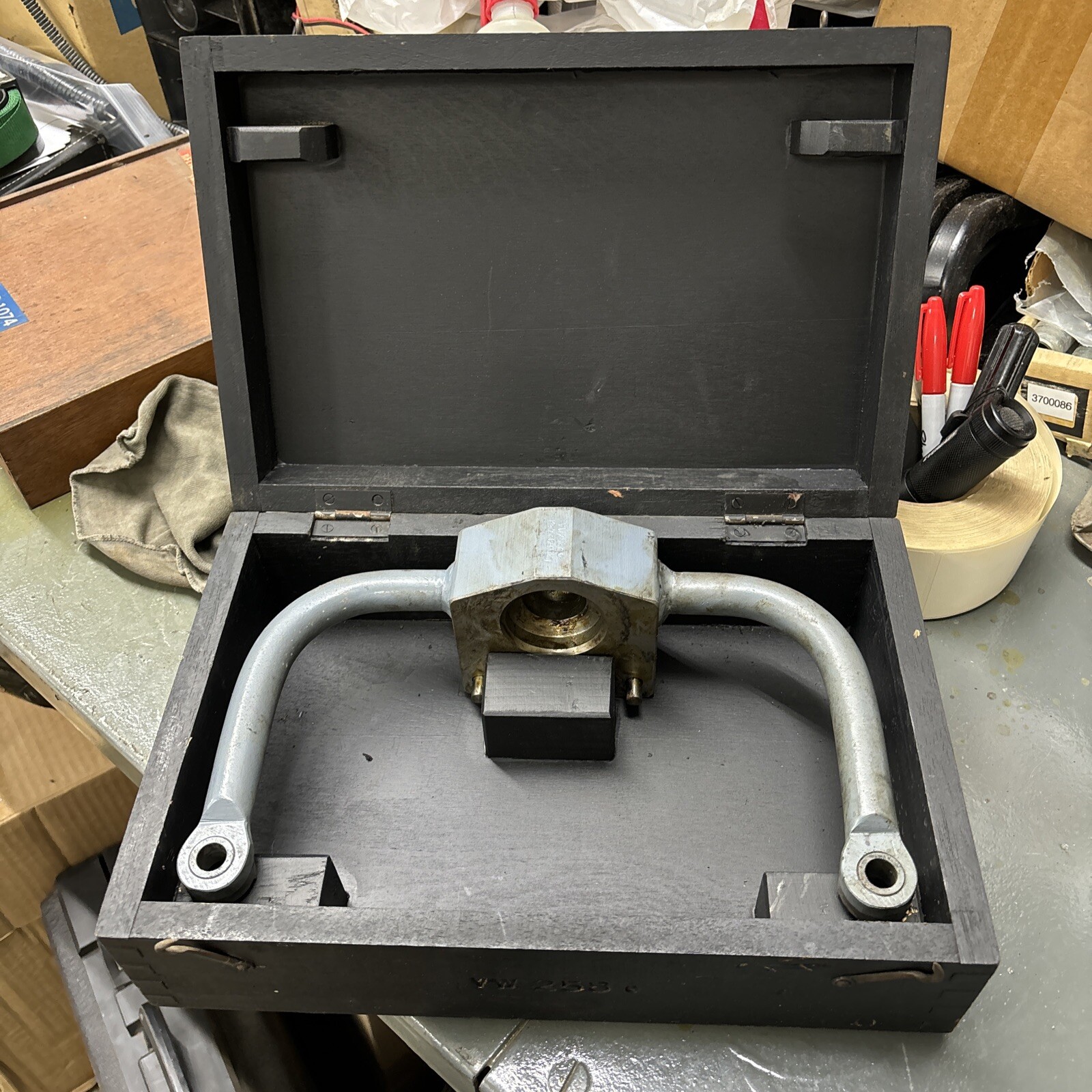 Vintage Peiseler VW 258c, OEM, tool in original box.