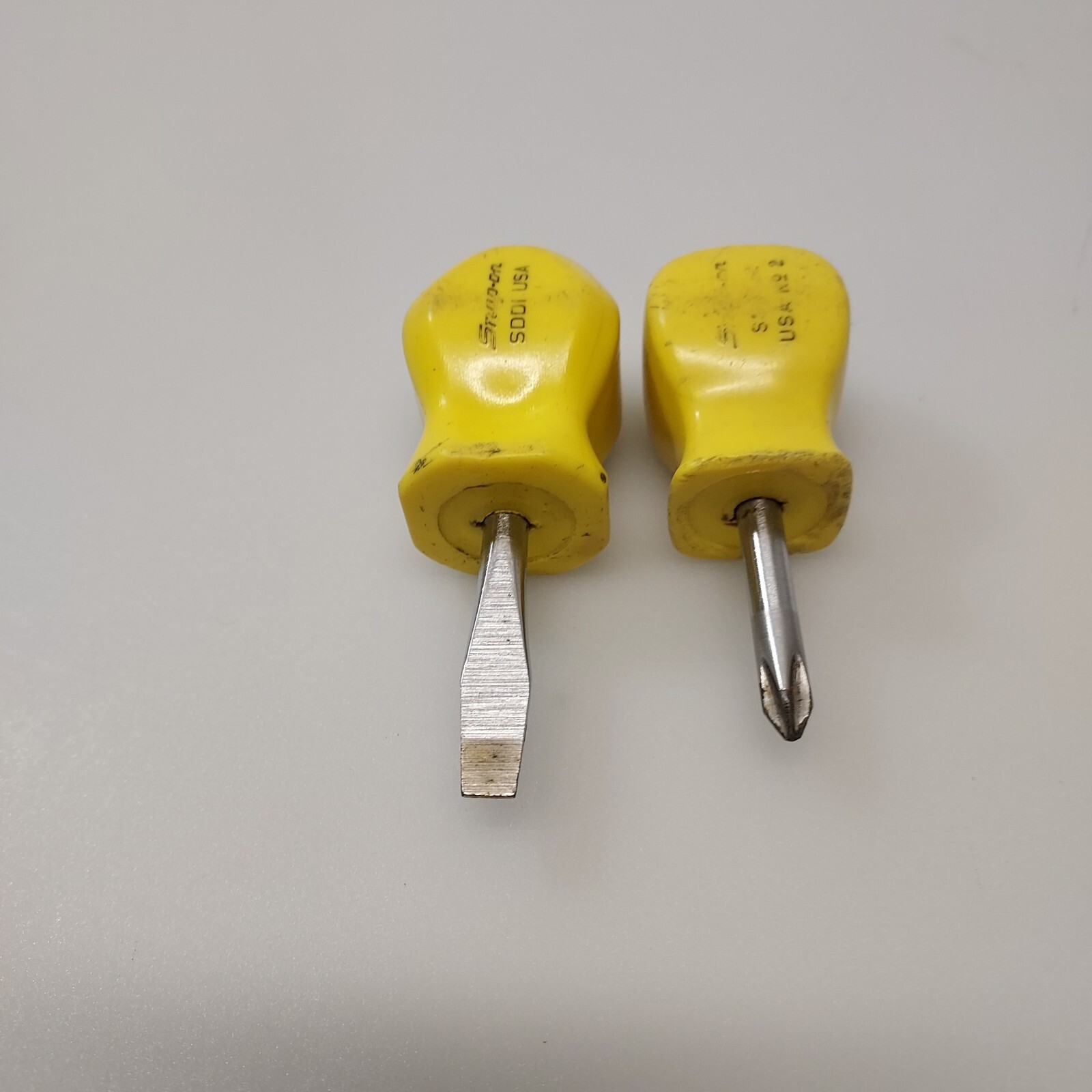 SNAP-ON TOOLS STUBBY SCREWDRIVERS YELLOW SDD1 FLAT TIP AND SDDP2 #2 PHILIPS OEM