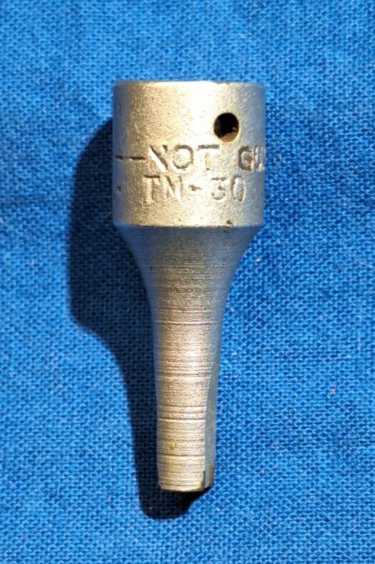 Early Logo Snap-On TM-30 1/4″ drive clutch bit socket