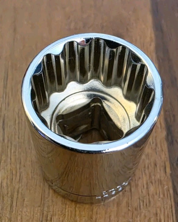 Craftsman 11/16″ Socket 12 Point 3/8” Drive Z-AG 44336