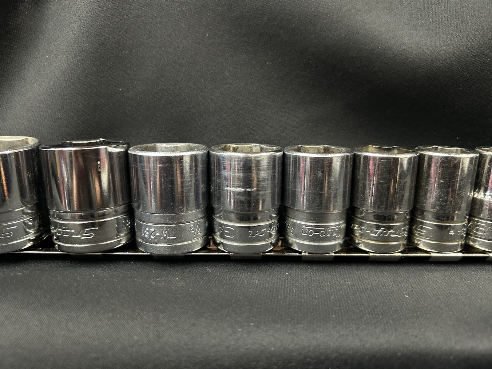 Snap on 13 pc1/2″ Drive 6-Point SAE Flank Drive Shallow Socket Set 1 1/4″ – 3/8″