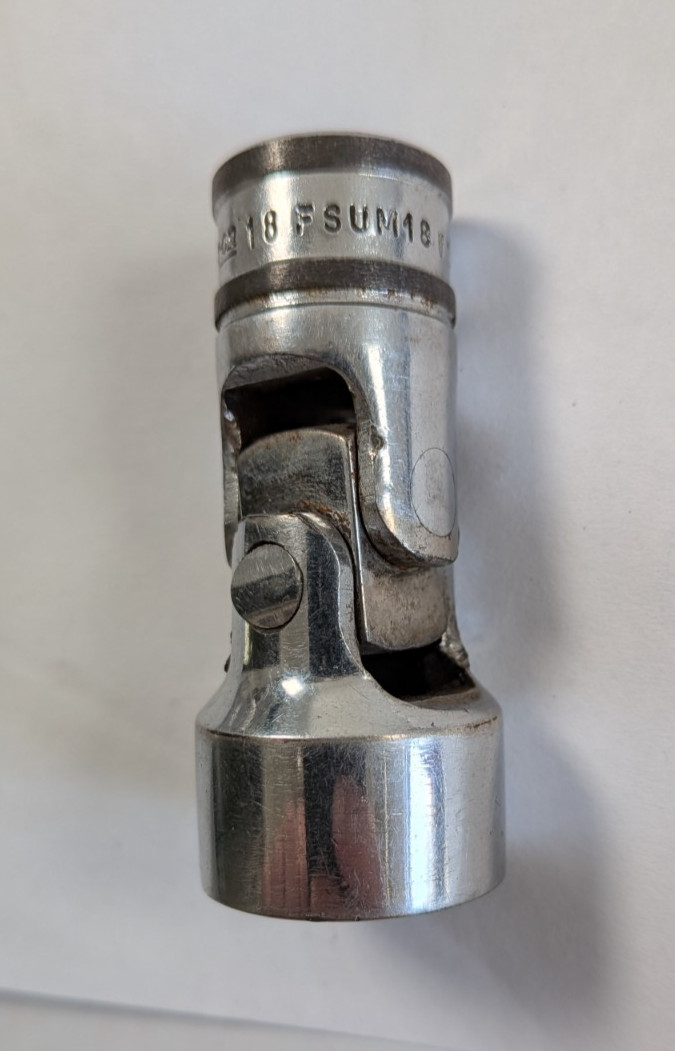 Snap-on FSUM18 18mm Universal Socket 3/8 Drive w8b1 grn