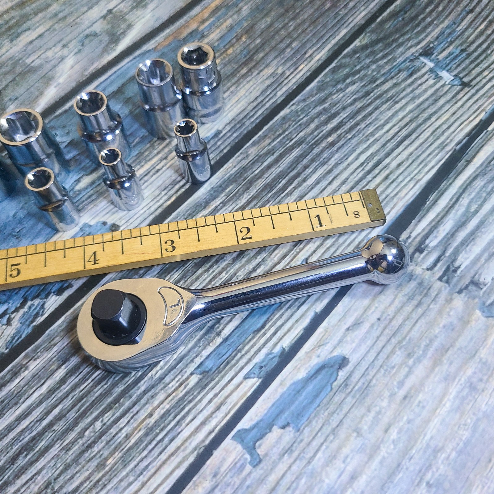 Klutch 1/4” Drive 4” Stubby Ratchet Quick Release 8 sockets set Excellent
