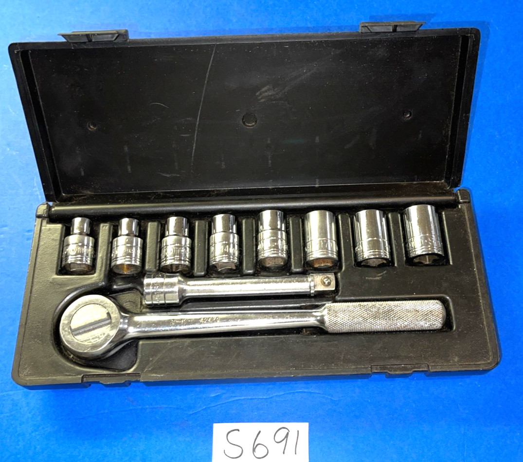 S-K TOOLS 10 PIECE 1/2 DRIVE RATCHET & EXTENSION & METRIC SHORT SOCKETS